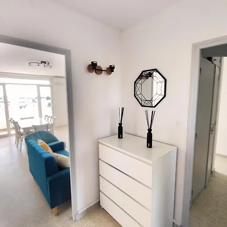 Grand Ensoleille Avec Parking Daire *